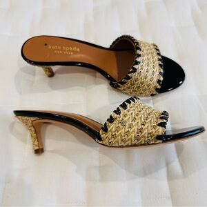 KATE SPADE NEW YORK
Seberg Kitten-Heel Raffia Sandals
